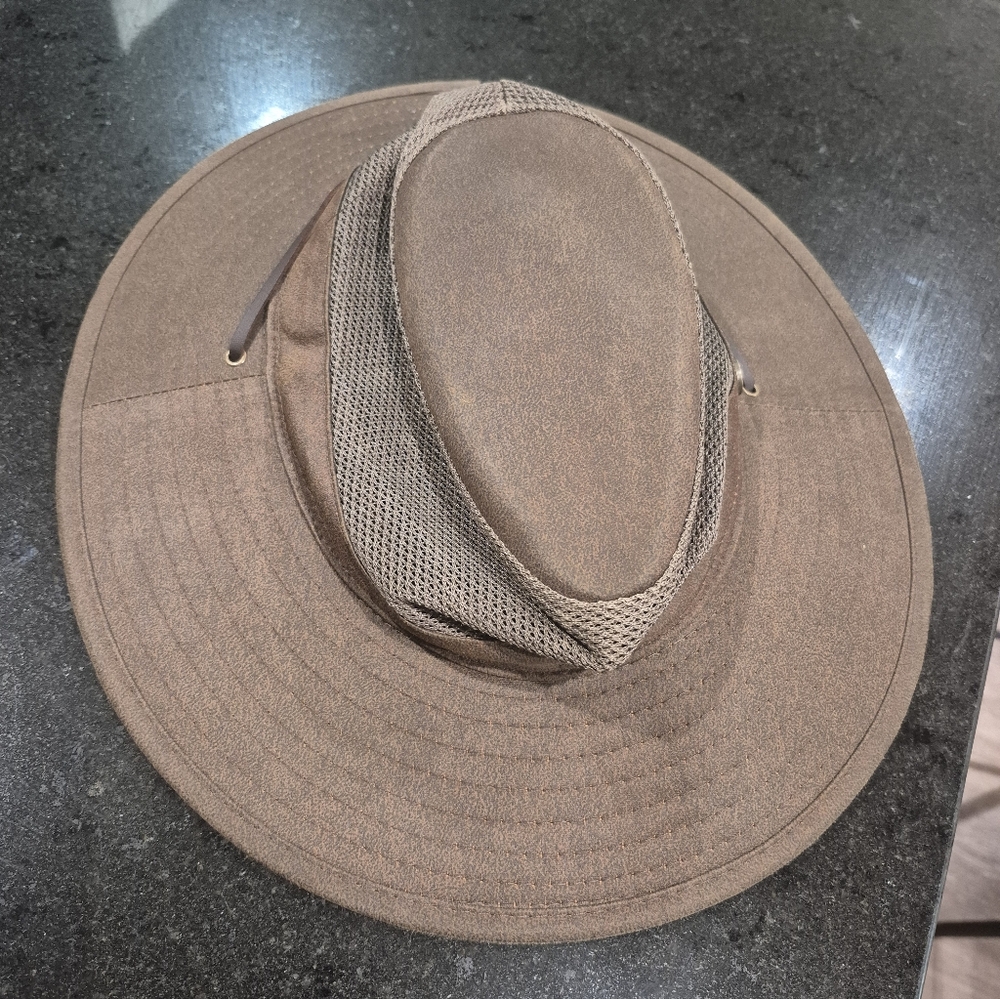 Wide Brim Outdoorsman Hat - Brown